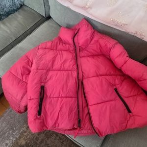 Old Navy Frost free water resistant cropped puffer jacket Large. New